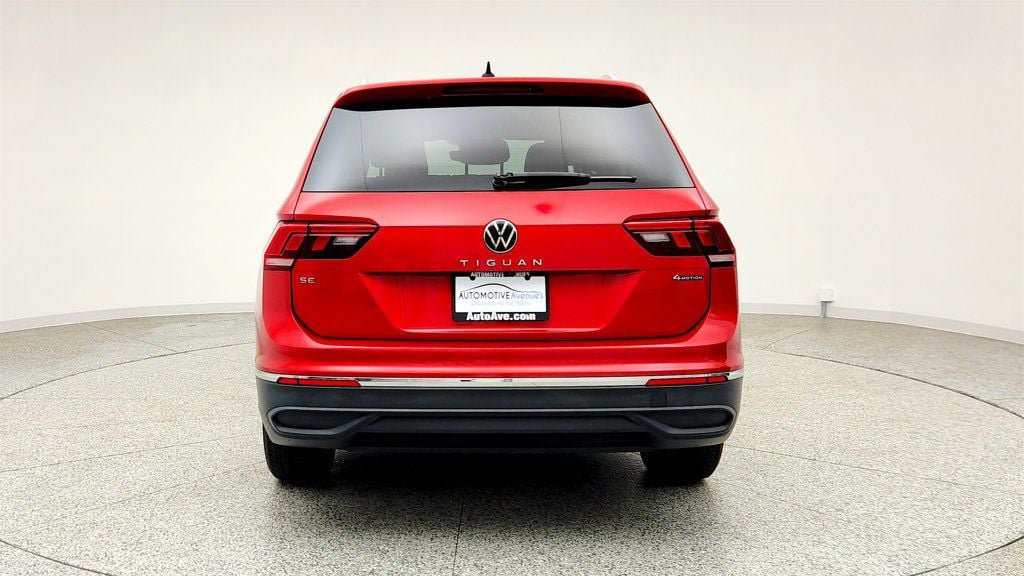 Used 2022 Volkswagen Tiguan SE AWD/4WD image 6
