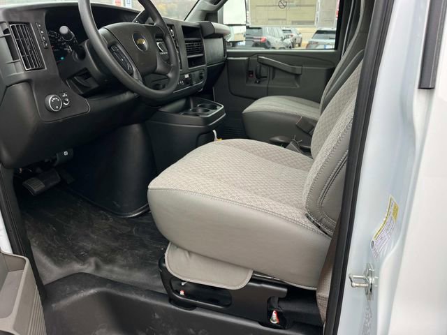 New 2025 Chevrolet Express 3500 w/ Power Convenience Package RWD image 22