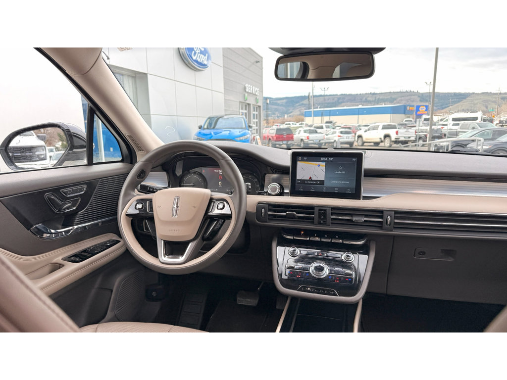 Used 2022 Lincoln Corsair FWD w/ Equipment Group 101A image 15