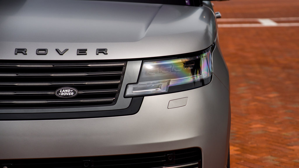 Used 2023 Land Rover Range Rover SV AWD/4WD image 35
