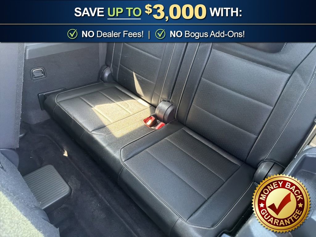 Used 2021 Volkswagen Tiguan SE w/ Panoramic Sunroof Package image 19