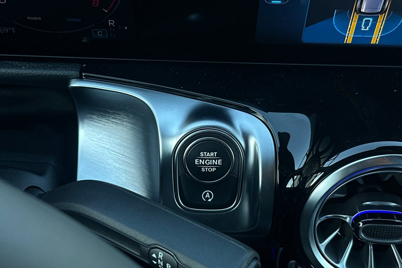 New 2026 Mercedes-Benz GLB 250 image 19