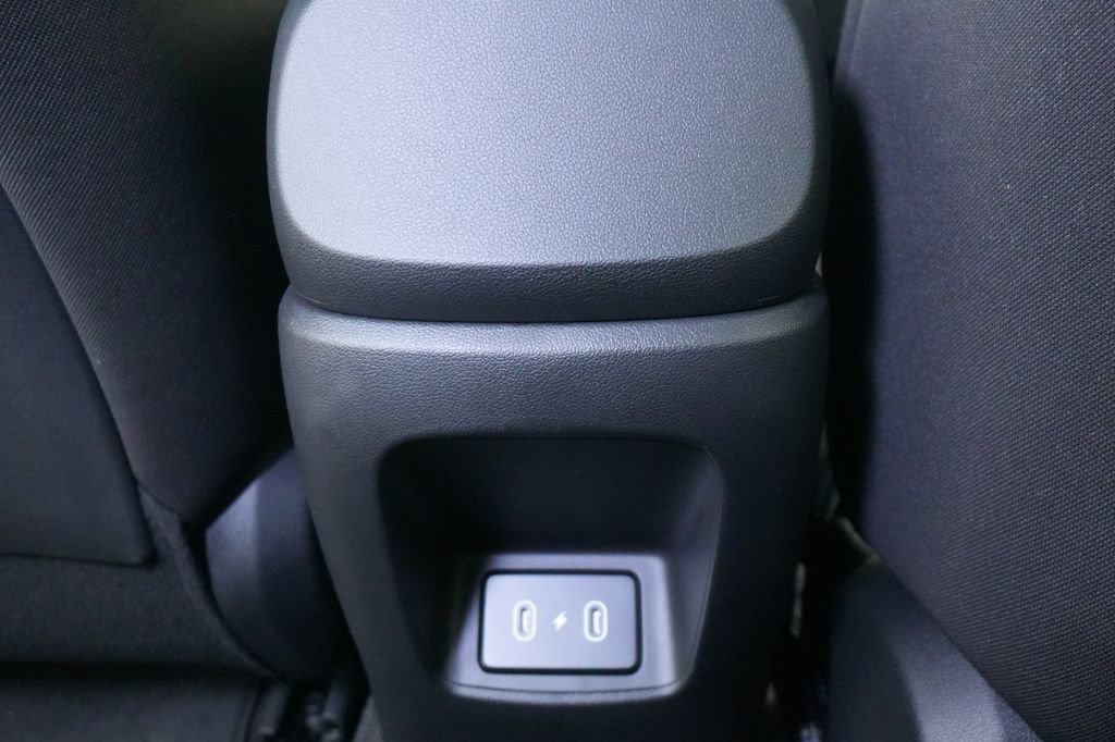 New 2026 Hyundai Elantra Sport image 18