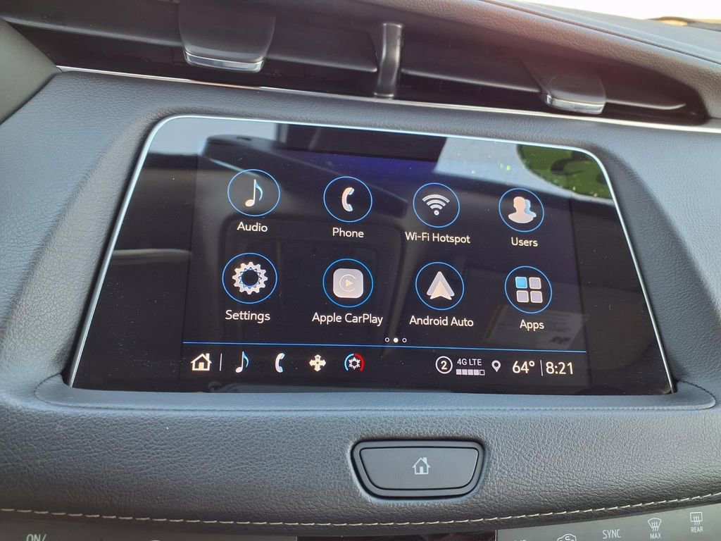 Used 2023 Cadillac XT4 Premium Luxury w/ Cold Weather Package AWD/4WD image 6