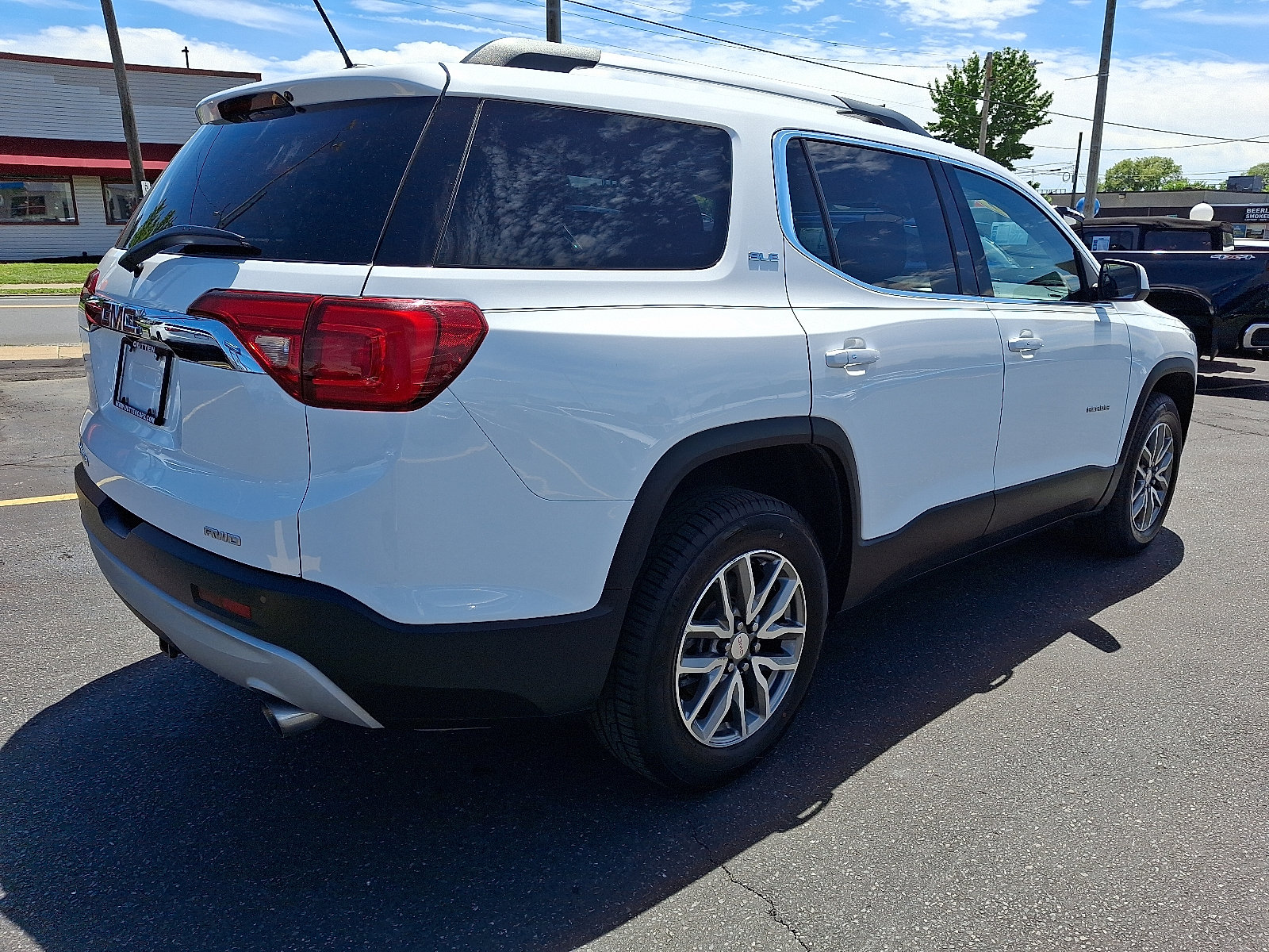 Used 2019 GMC Acadia SLE w/ Driver Alert Package I AWD/4WD image 5