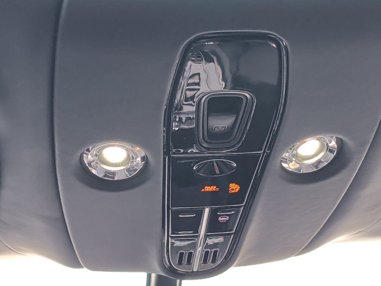 Used 2025 Aston Martin DBX 707 AWD/4WD image 30