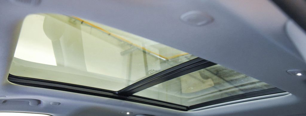 Used 2022 Jeep Grand Cherokee Limited 4xe image 2