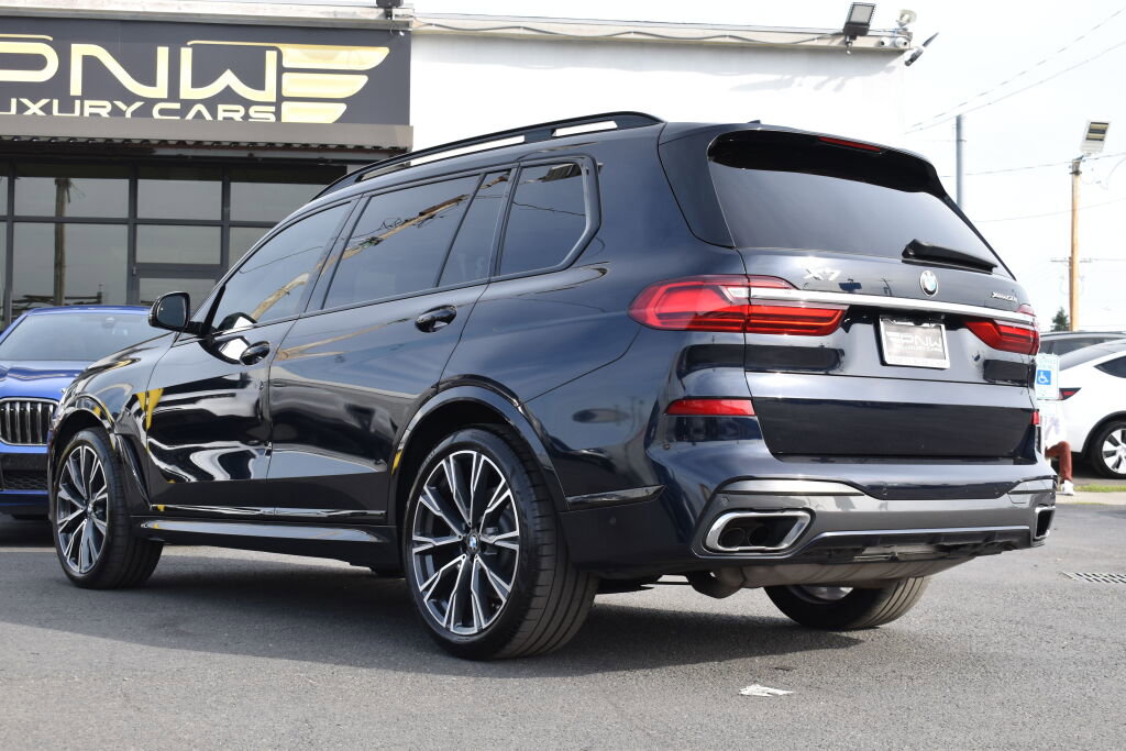 Used 2019 BMW X7 xDrive50i w/ M Sport Package image 11