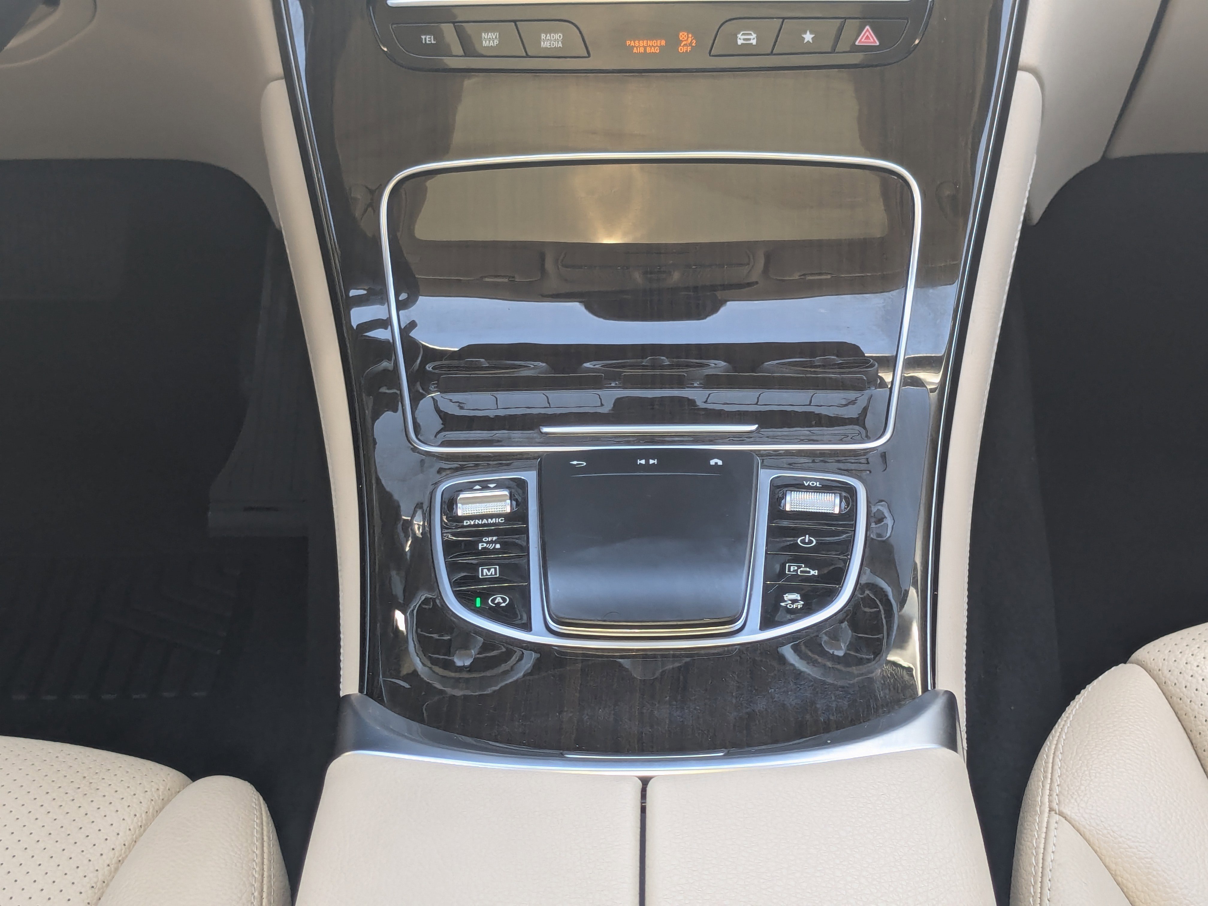 Used 2021 Mercedes-Benz GLC 300 w/ Premium Package image 21