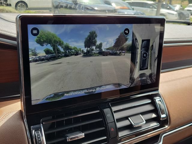 Certified 2023 Lincoln Navigator Reserve w/ Monochromatic Package AWD/4WD image 26