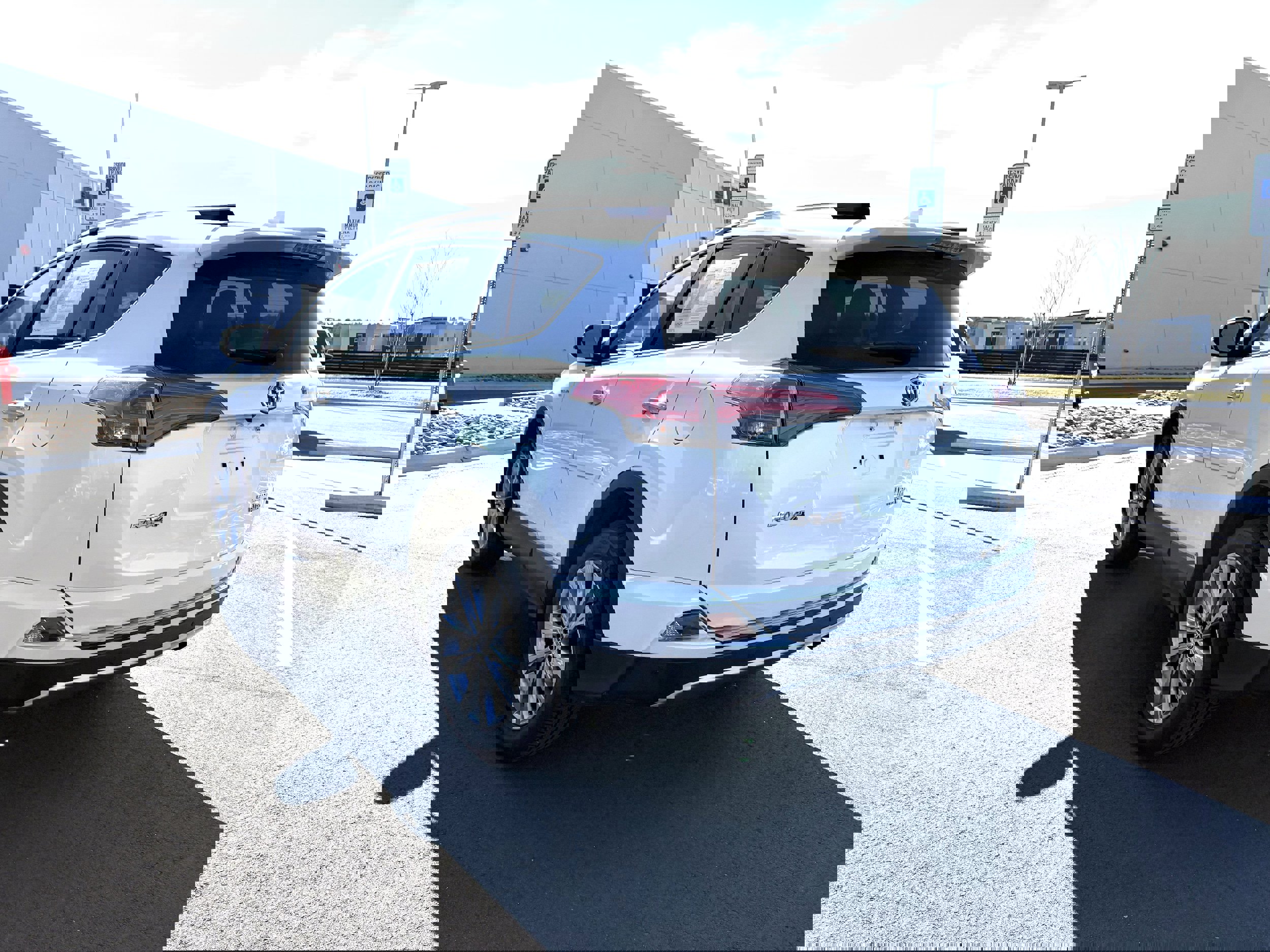 Used 2018 Toyota RAV4 Limited w/ Advanced Technology Package image 6