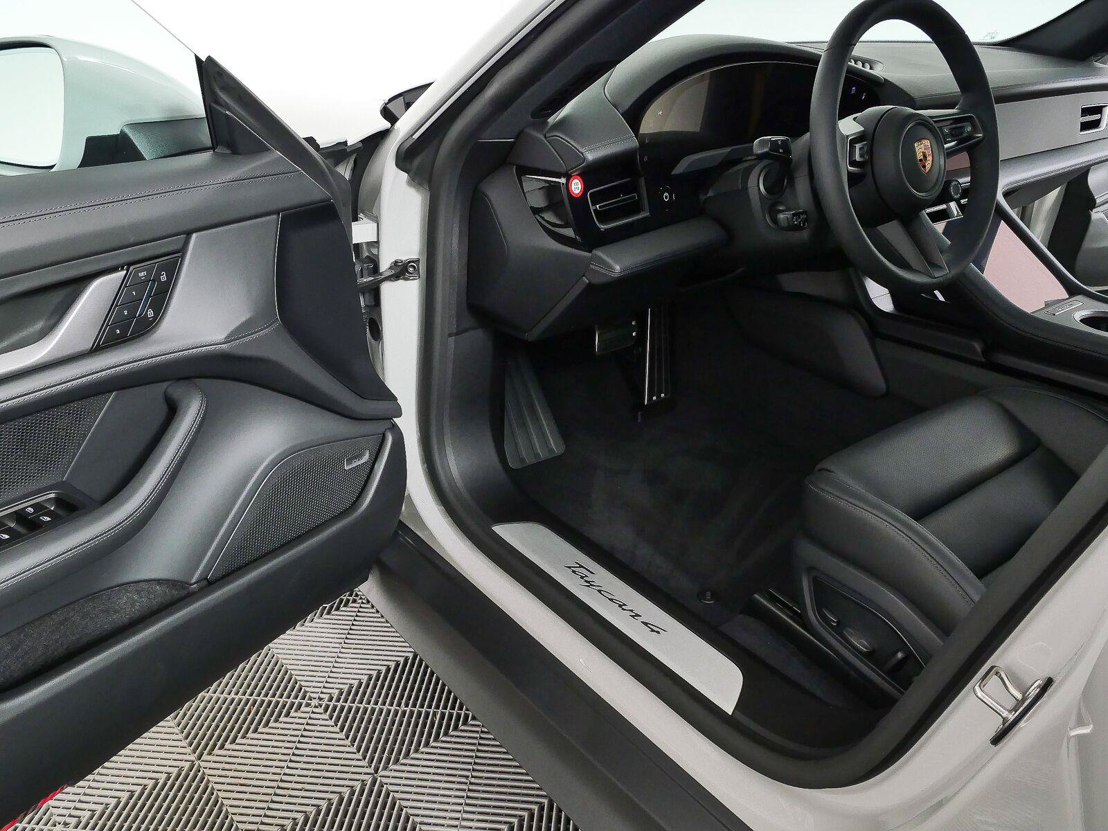 New 2026 Porsche Taycan RWD image 9