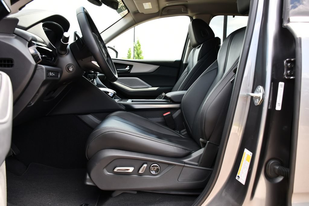 Certified 2026 Acura MDX w/ Technology Package AWD/4WD image 16