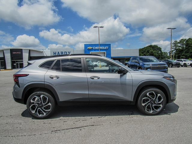 New 2025 Chevrolet Trax RS w/ Driver Confidence Package image 3