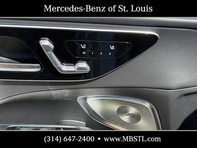 New 2026 Mercedes-Benz C 300 4MATIC Sedan image 14