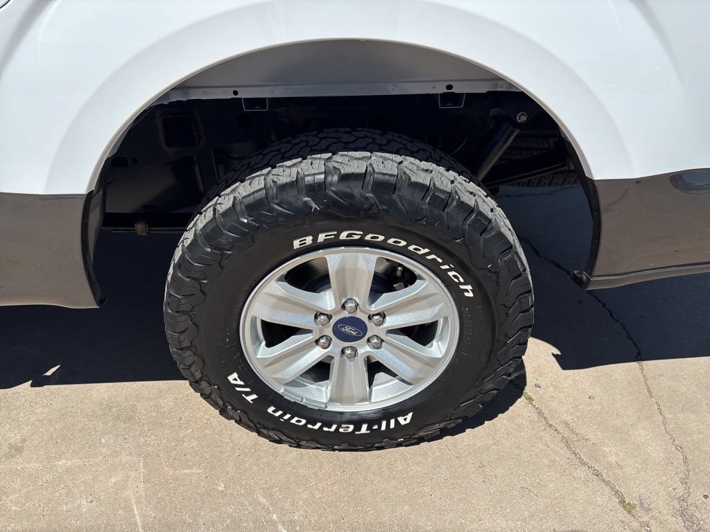 Used 2015 Ford F150 XLT w/ Equipment Group 301A Mid AWD/4WD image 10