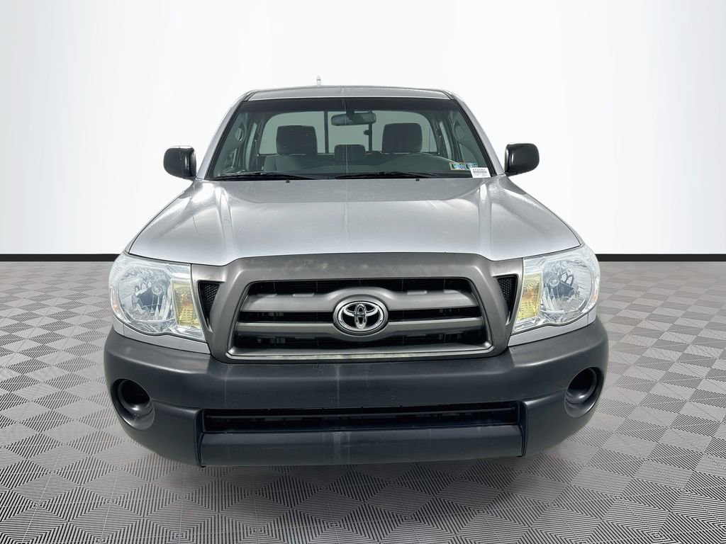 Used 2010 Toyota Tacoma 2WD Regular Cab image 2