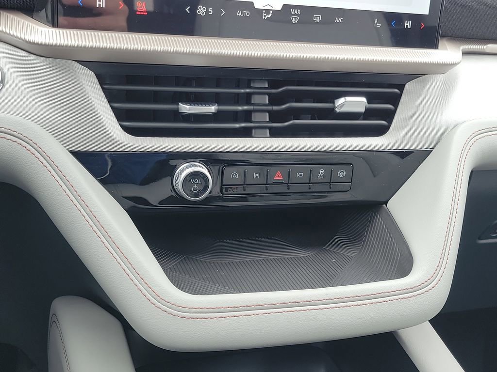 New 2026 Ford Explorer Active w/ Active Comfort Package image 28