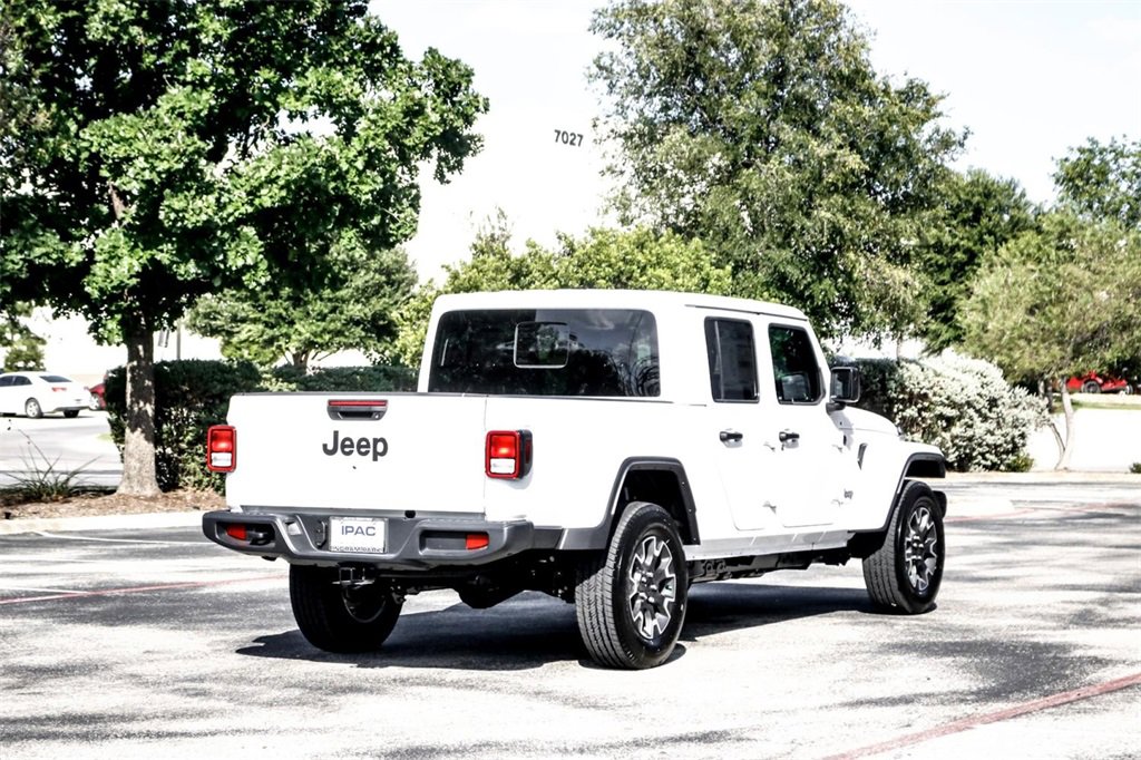 New 2025 Jeep Gladiator Sport w/ Premium Package image 4