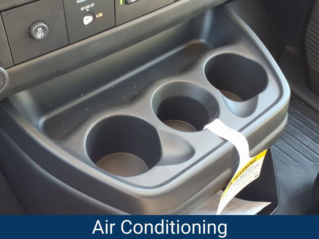 New 2025 Chevrolet Express 2500 Work Van w/ Communications Package image 12