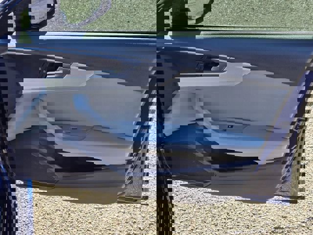 Used 2018 Audi A4 2.0T Premium w/ Convenience Package image 17