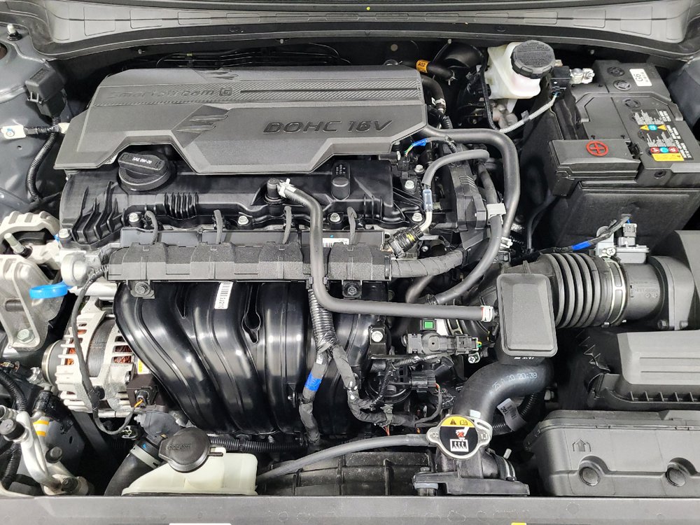 Used 2025 Hyundai Elantra Sport FWD image 30