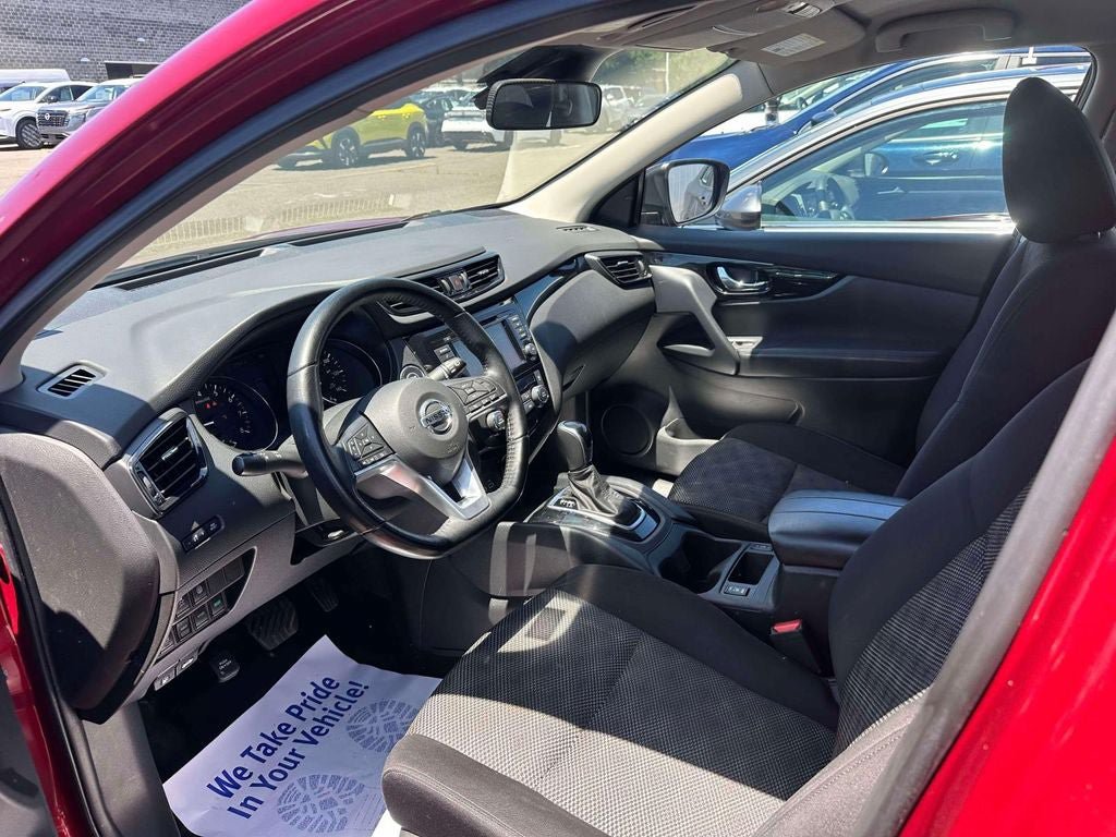 Used 2021 Nissan Rogue Sport SV AWD/4WD image 15
