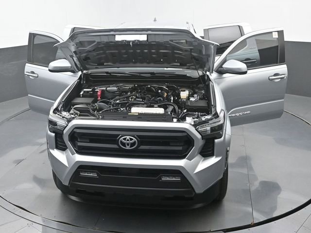Used 2025 Toyota Tacoma SR5 image 32
