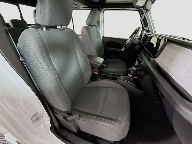Used 2024 Jeep Gladiator Sport image 25