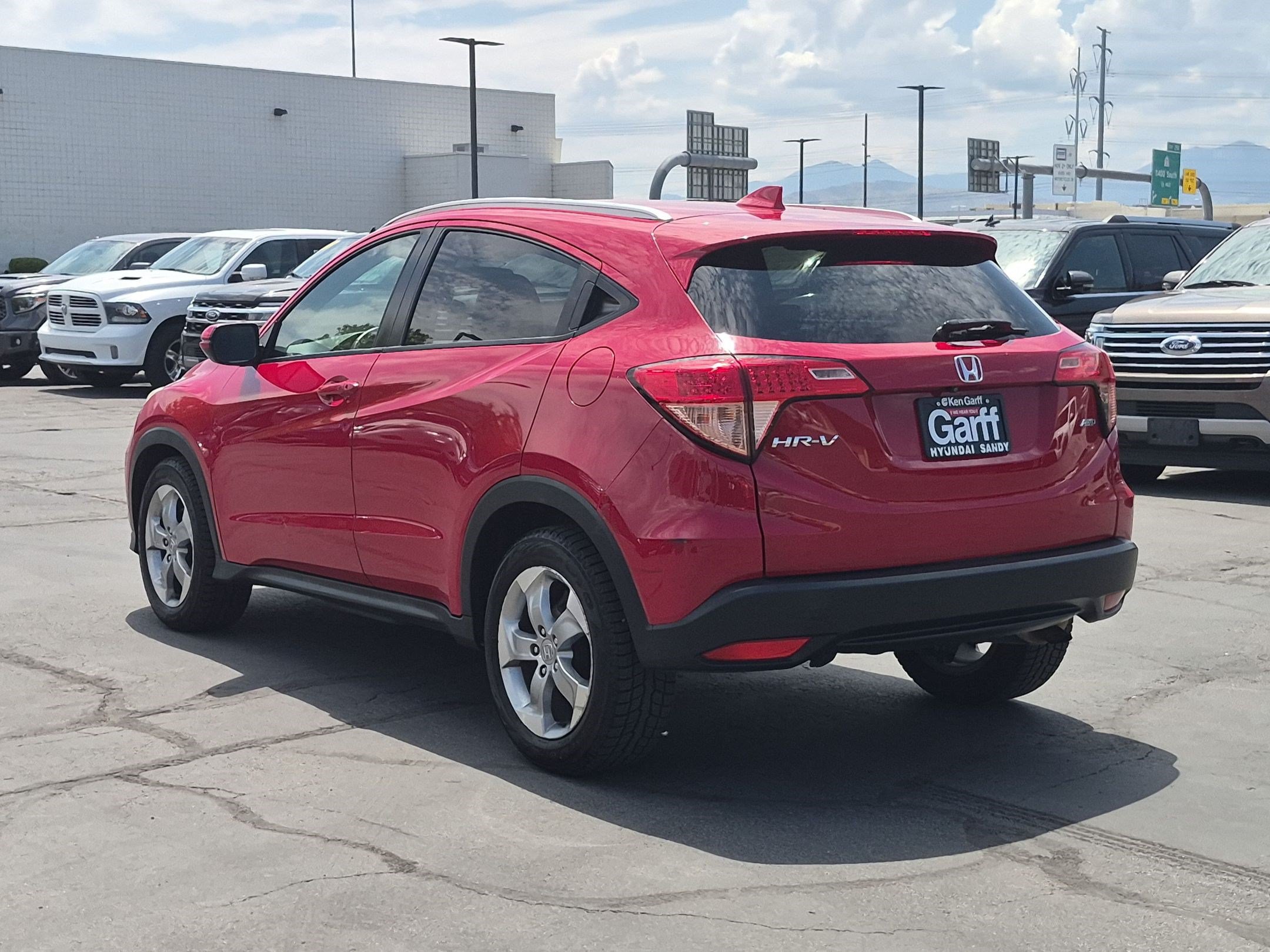 Used 2017 Honda HR-V EX-L image 8