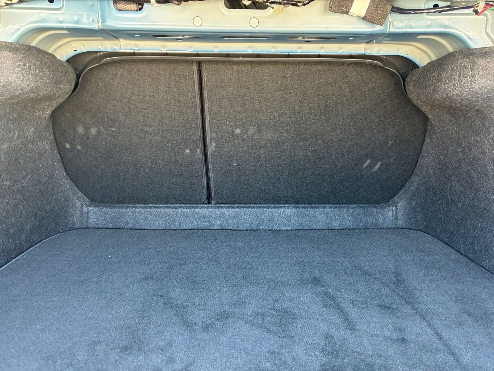 Used 2025 Nissan Sentra SV FWD image 25