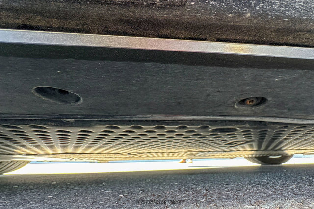 Used 2005 Ford GT RWD image 85