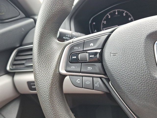 Used 2019 Honda Accord EX image 18