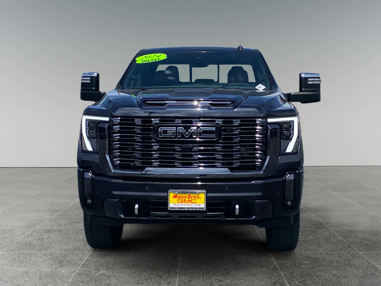 Used 2024 GMC Sierra 2500 Denali Ultimate AWD/4WD image 8