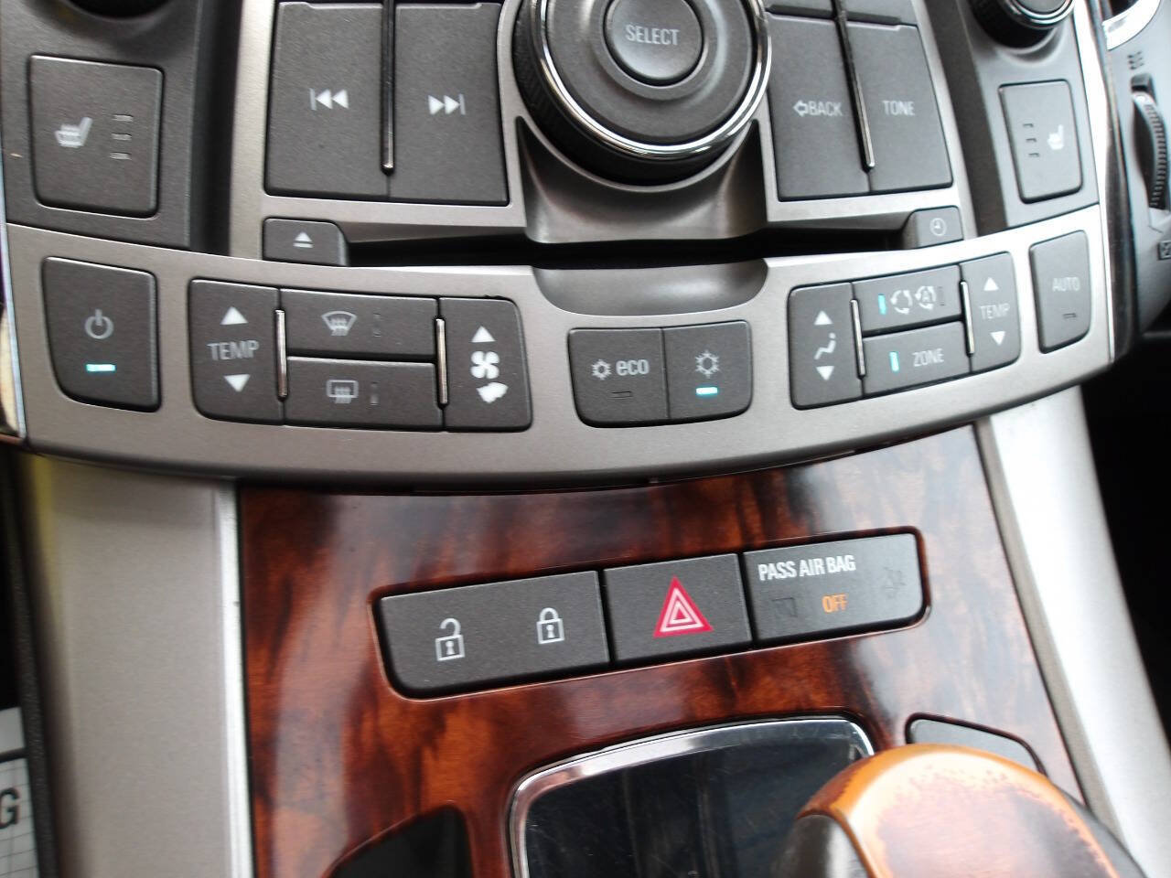 Used 2012 Buick LaCrosse Leather FWD image 16