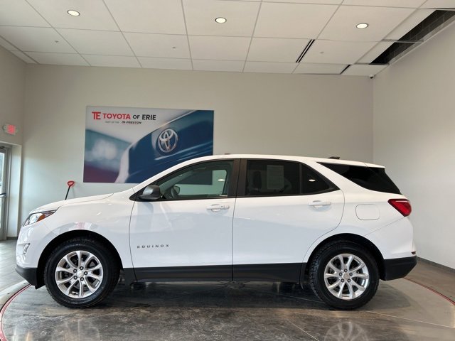 Used 2021 Chevrolet Equinox LS w/ LS Convenience Package image 4