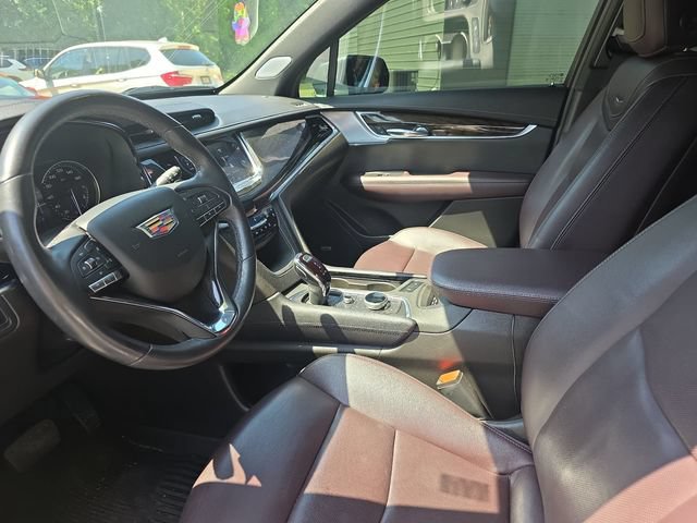 Used 2023 Cadillac XT6 Premium Luxury w/ LPO, Floor Liner Package FWD image 14