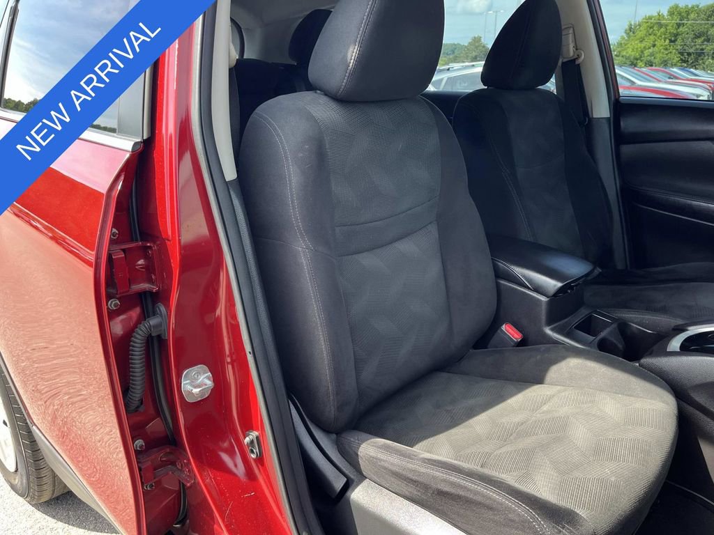 Used 2015 Nissan Rogue S AWD/4WD image 23