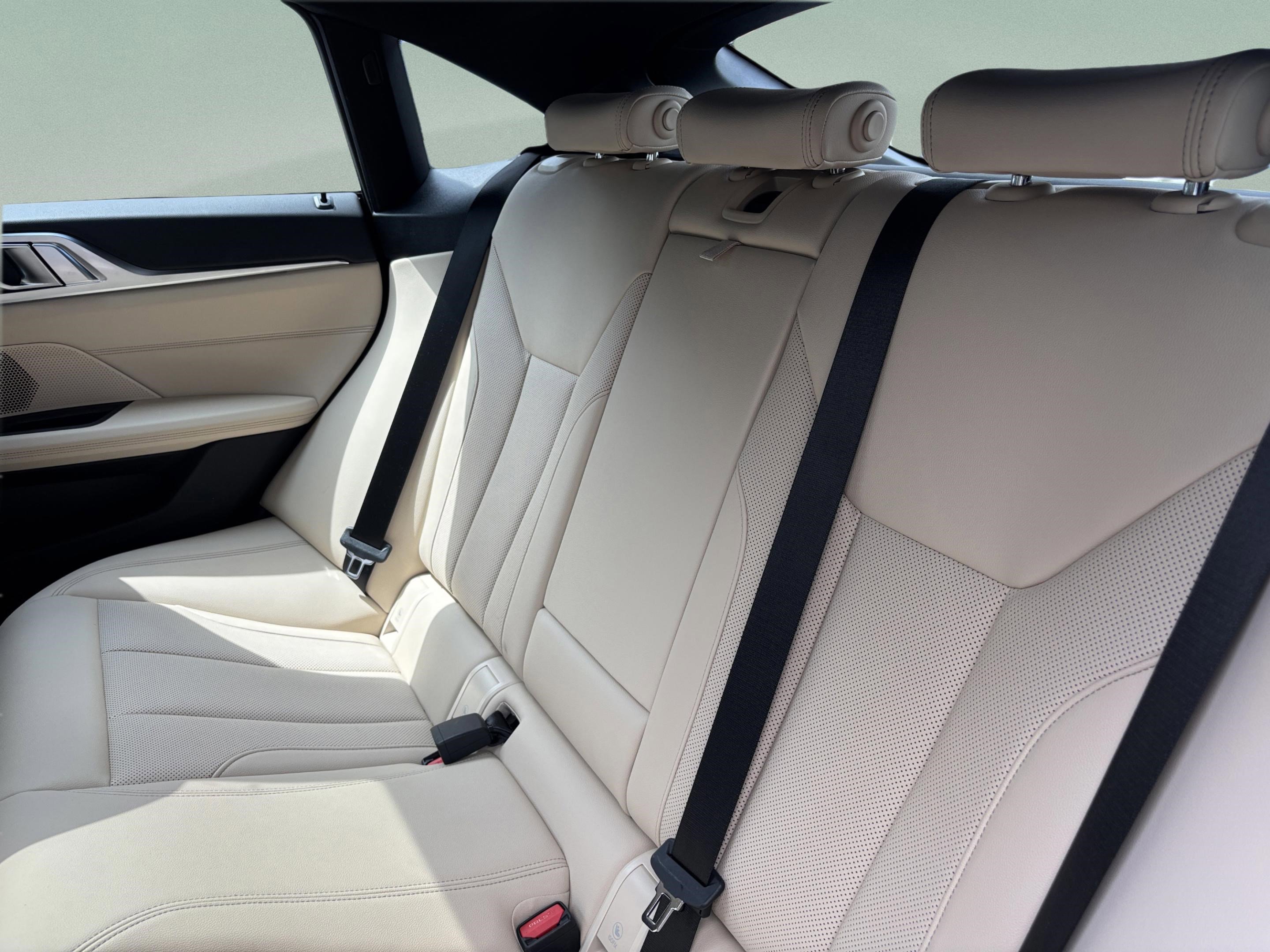Used 2023 BMW i4 eDrive35 RWD image 17