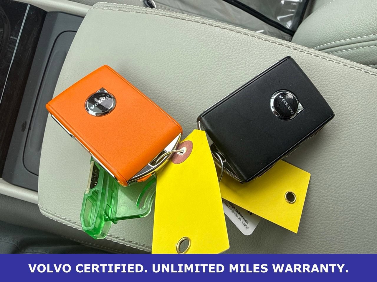 Certified 2026 Volvo XC40 B5 Plus AWD/4WD image 27