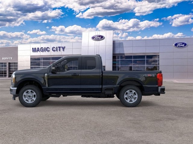 New 2026 Ford F350 XLT AWD/4WD image 3