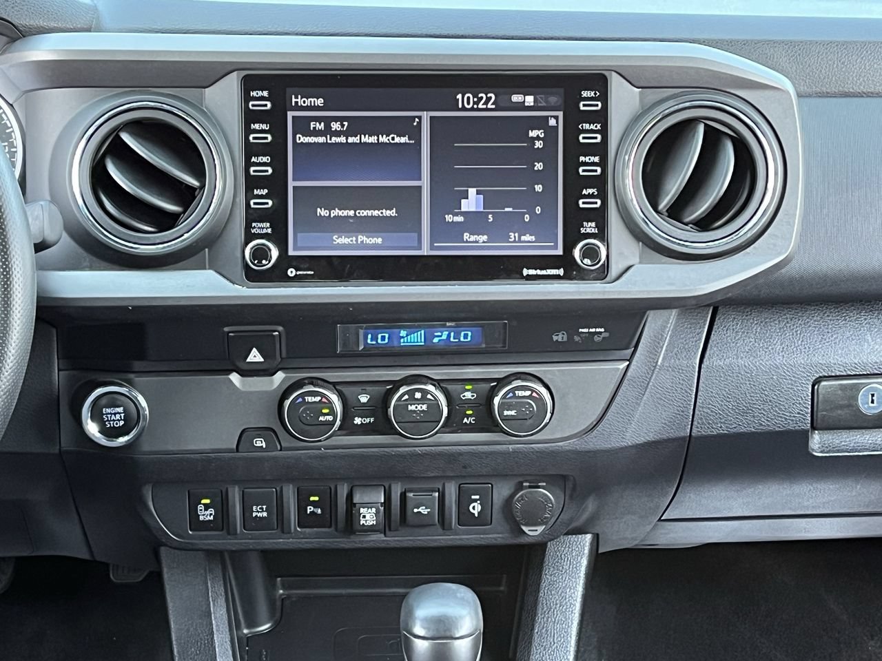 Used 2022 Toyota Tacoma TRD Sport w/ Technology Package RWD image 15