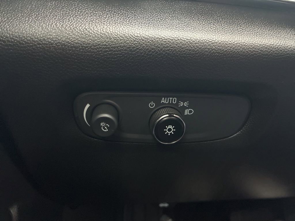 Used 2023 Chevrolet Traverse RS w/ LPO, Floor Liner Package image 20