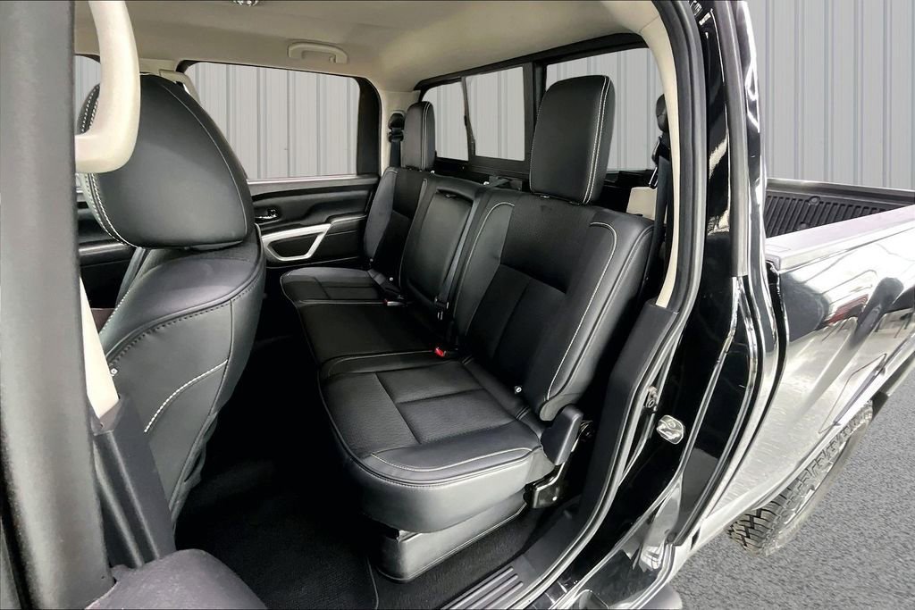 Used 2017 Nissan Titan PRO-4X image 22