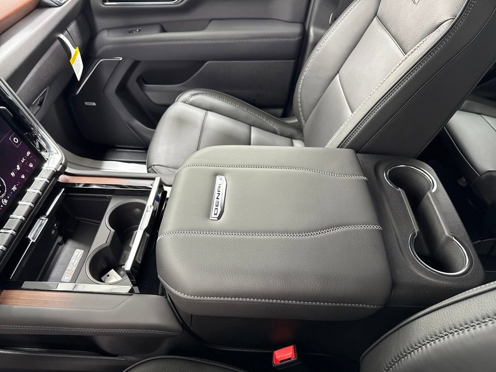New 2026 GMC Yukon XL Denali w/ Sun & Power Step Package image 37