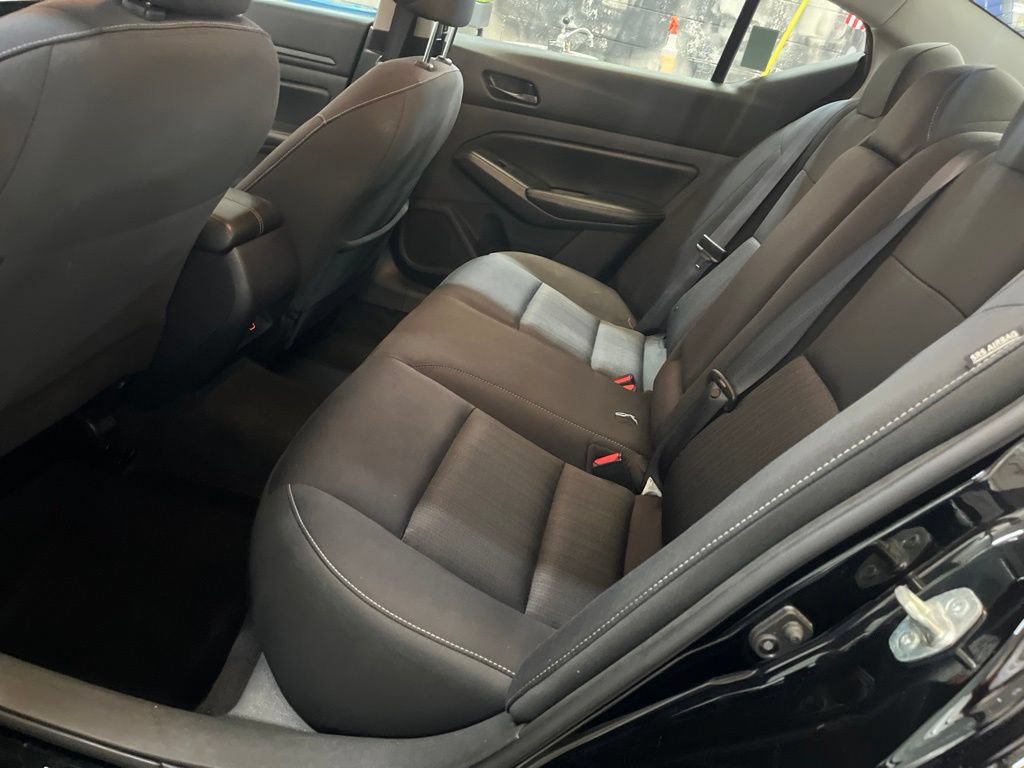 Used 2024 Nissan Altima 2.5 SV FWD image 18