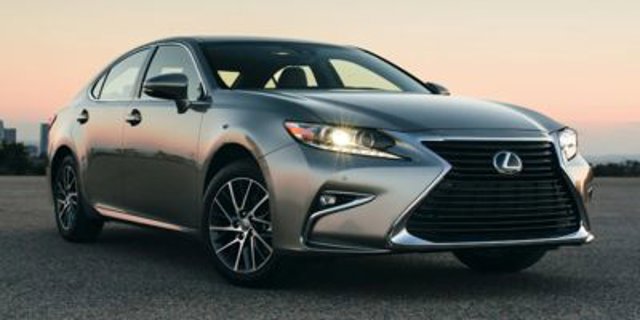 Used 2017 Lexus ES 350 w/ Luxury Package
