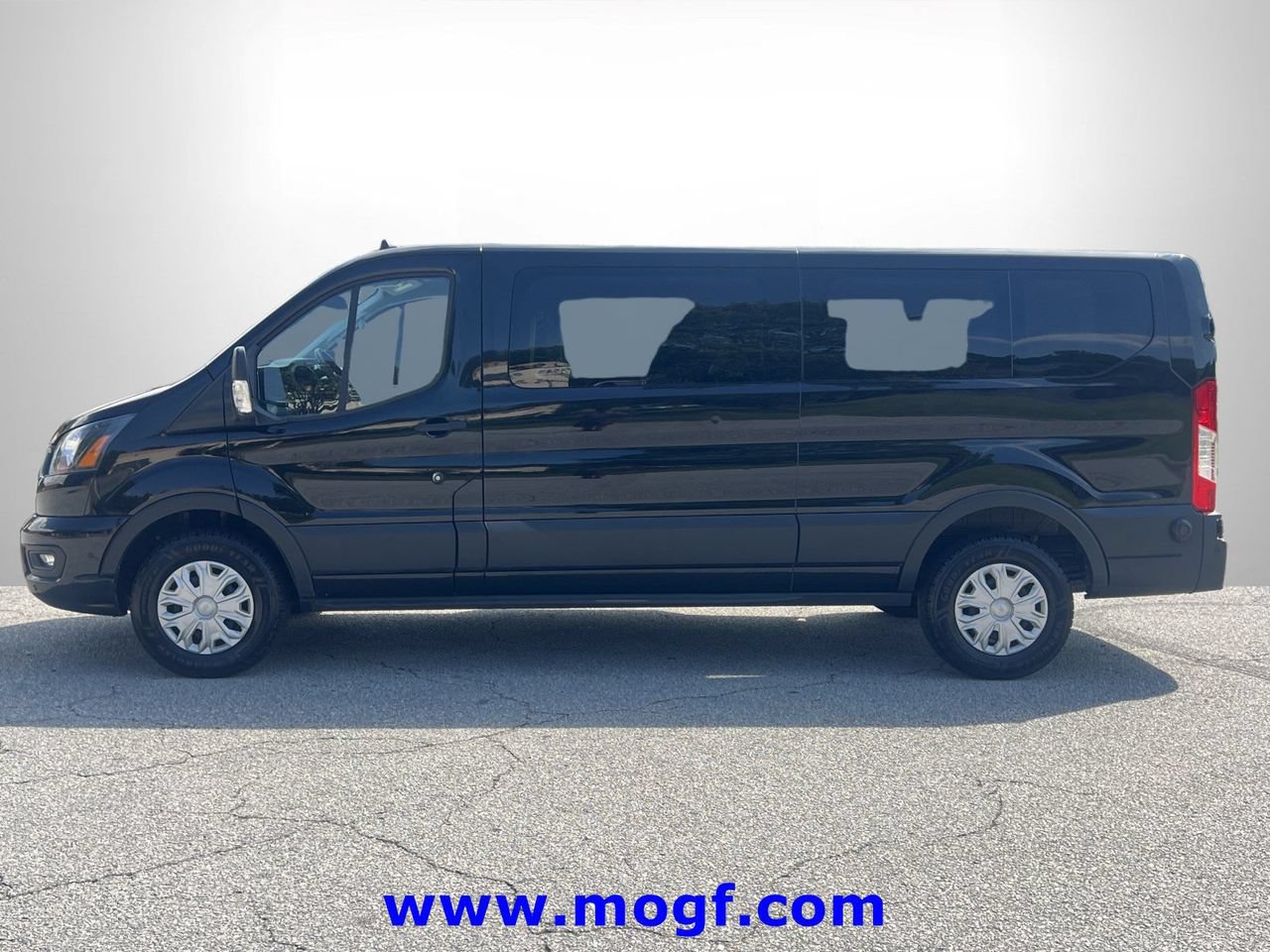Used 2024 Ford Transit 350 XLT RWD image 23
