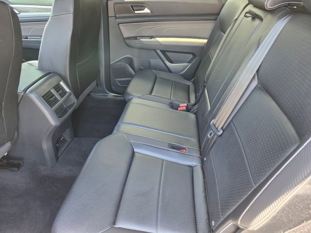 Used 2022 Volkswagen Atlas Cross Sport SE FWD image 11