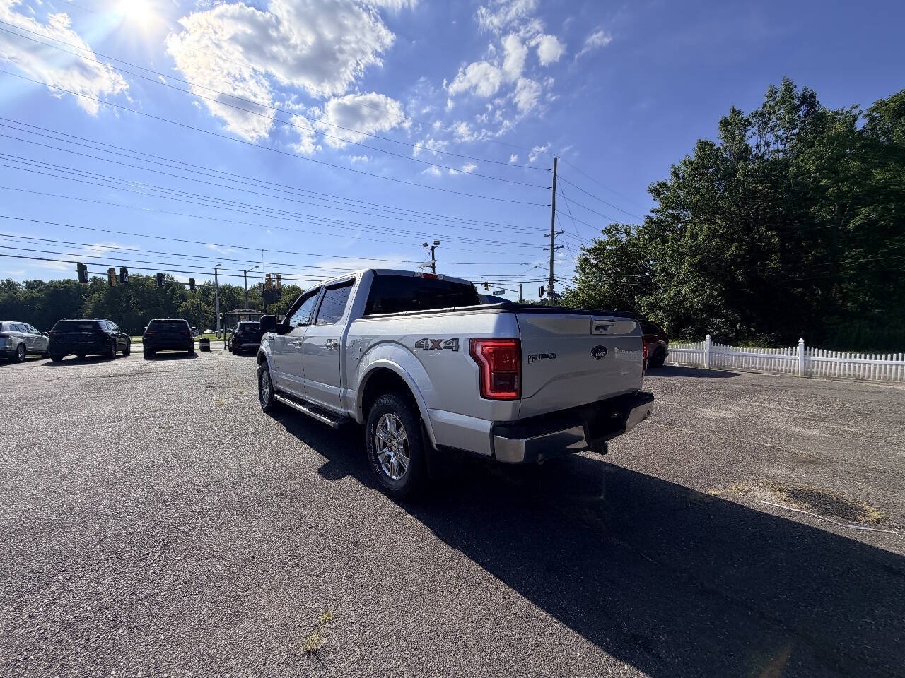 Used 2015 Ford F150 Lariat w/ Equipment Group 502A Luxury AWD/4WD image 25